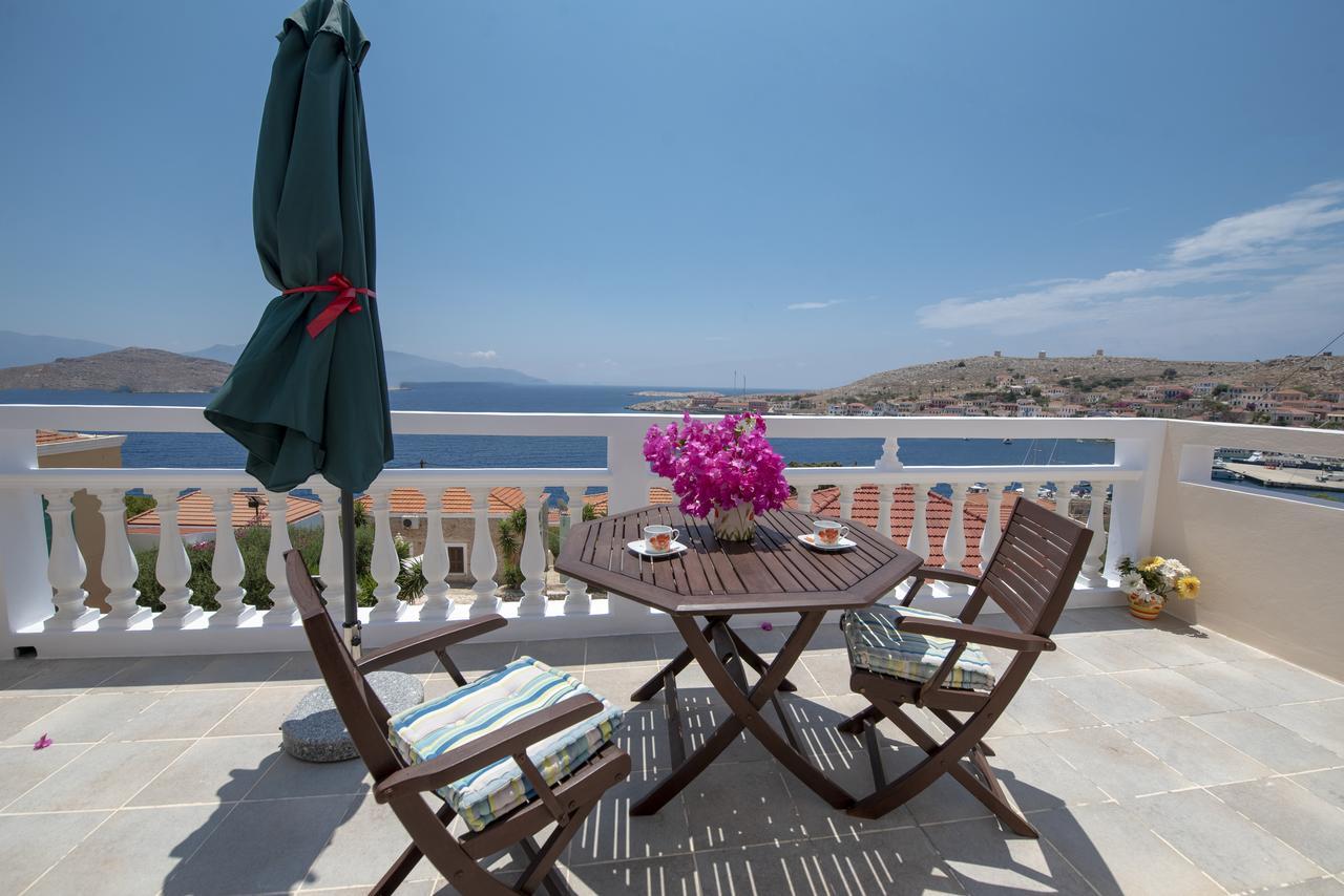 Filoxenia Apartments Chalki Town Exterior foto